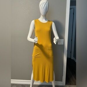 The BB Dakota x Steve Madden Yaslin Tie Front Ribbed Knit Dress size S